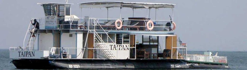 Taipan houseboat