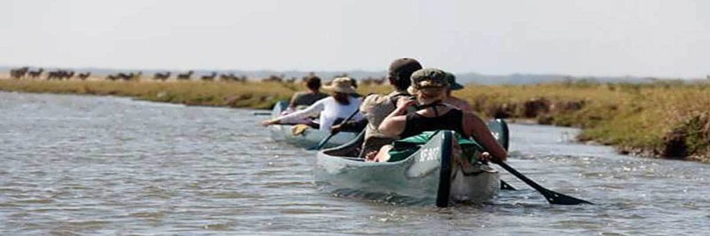 Mana Pools canoe safaris