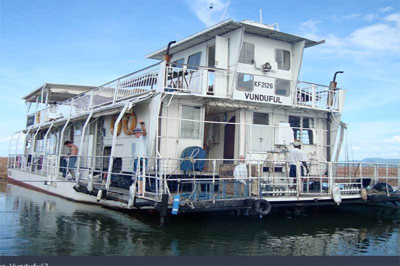 Vunduful Kariba houseboat rentals
