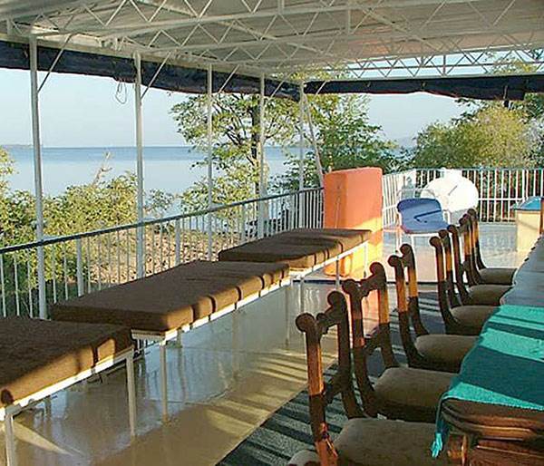 Kariba pontoon houseboats