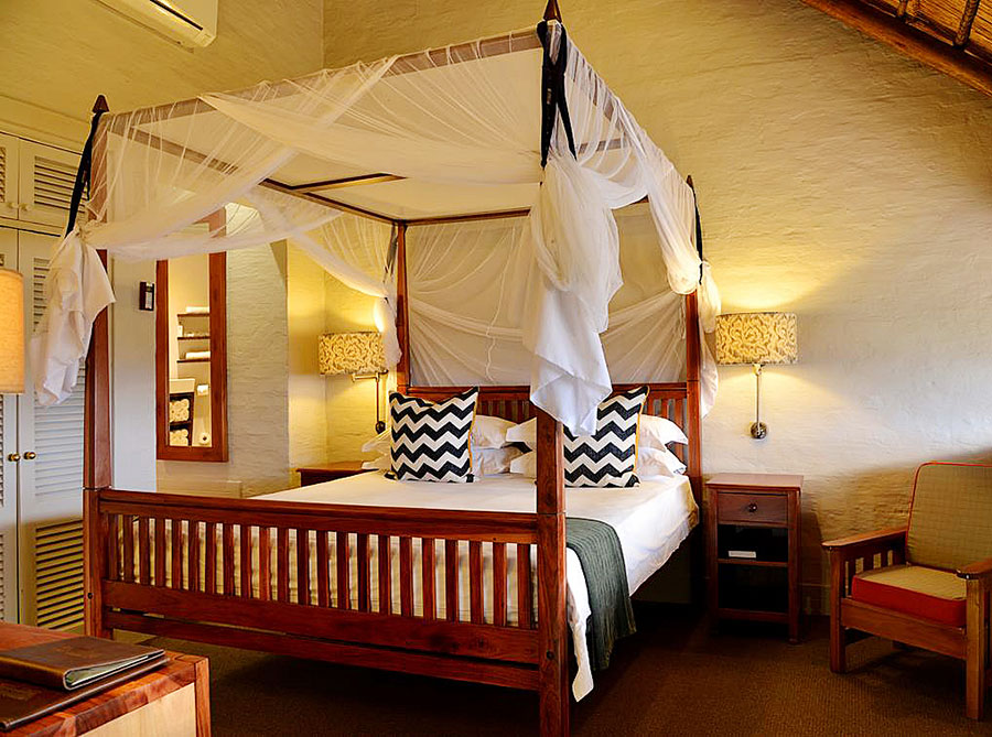 Rooms at Victoria Falls Safari Lodge
