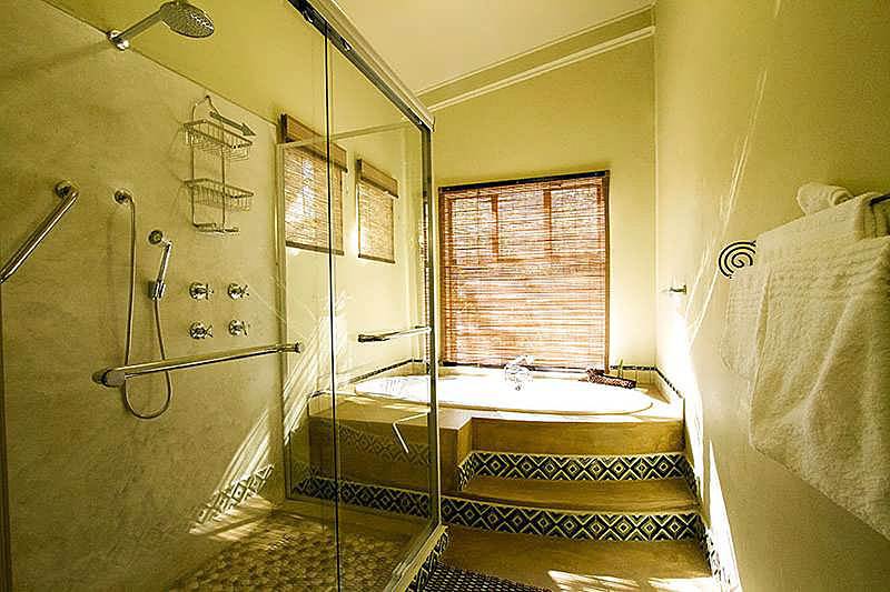 Hwasnge luxury lodge